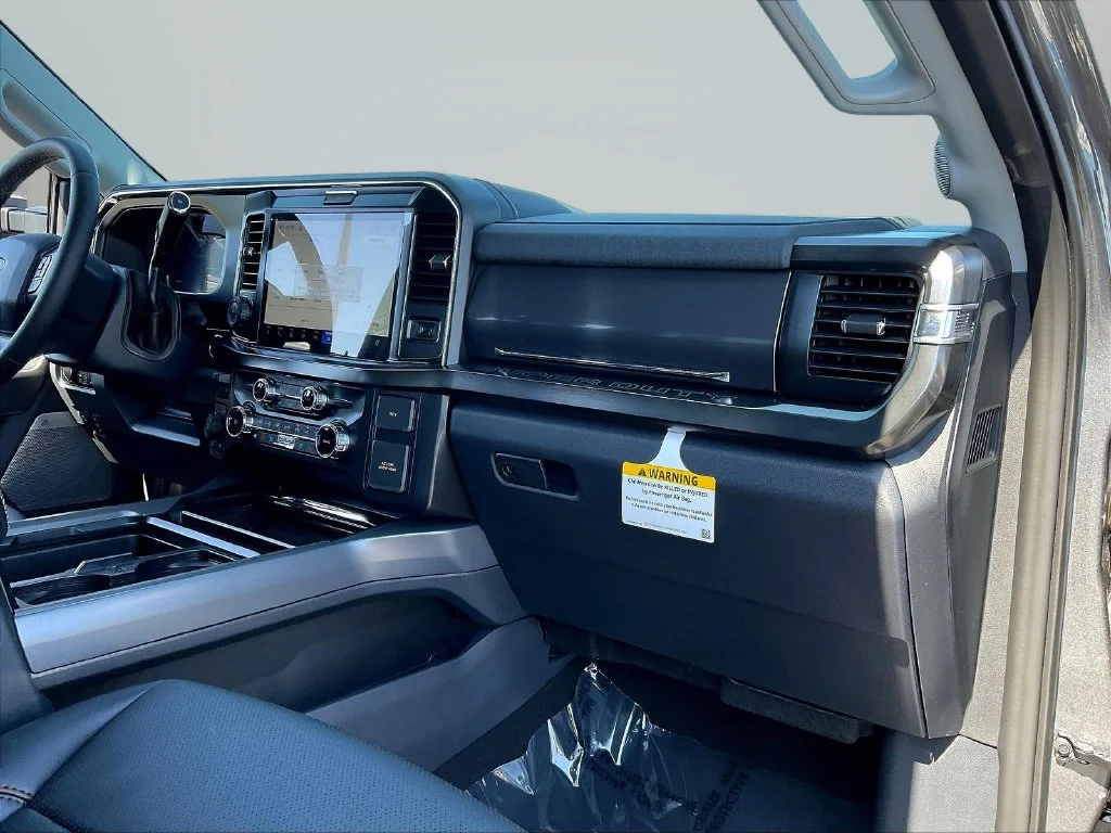 New 2027 Carbonized Gray Metallic Ford F-250® Lariat® image 35