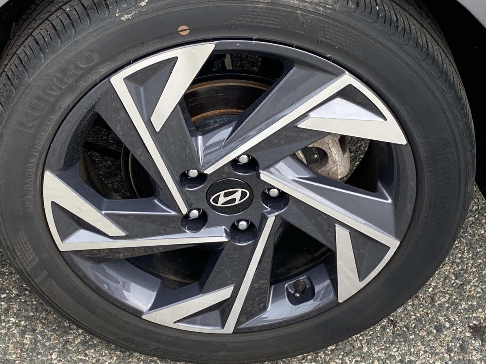Certified Used 2025 Fluid Metal Hyundai SEL Sport image 23