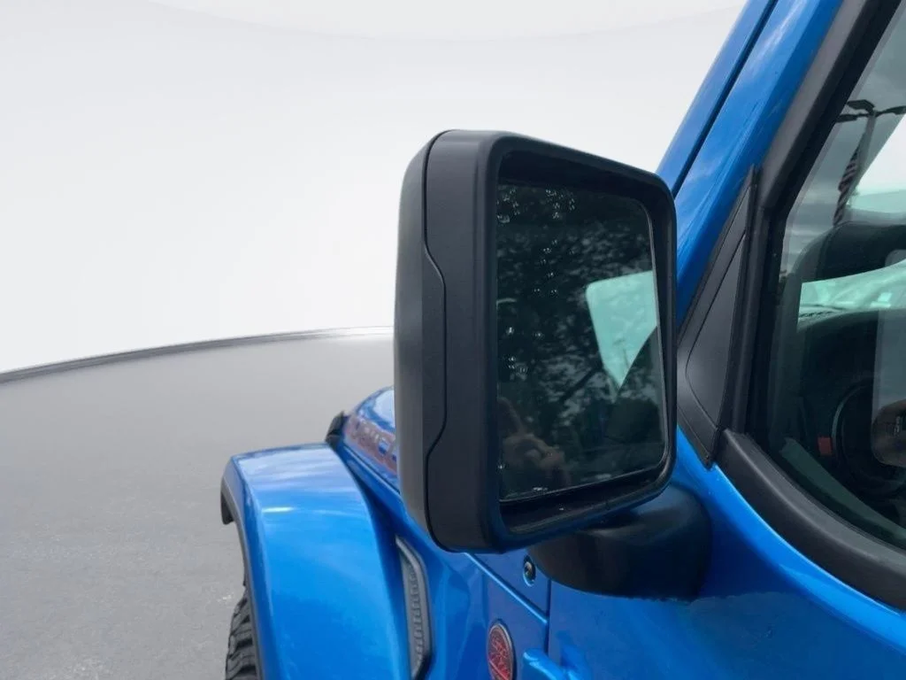 New 2026 Hydro Blue Pearl-Coat Exterior Paint Jeep Rubicon X image 13