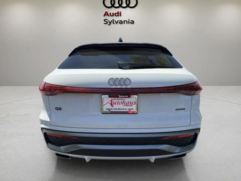 New 2026 Glacier White Metallic Audi Premium Plus image 7