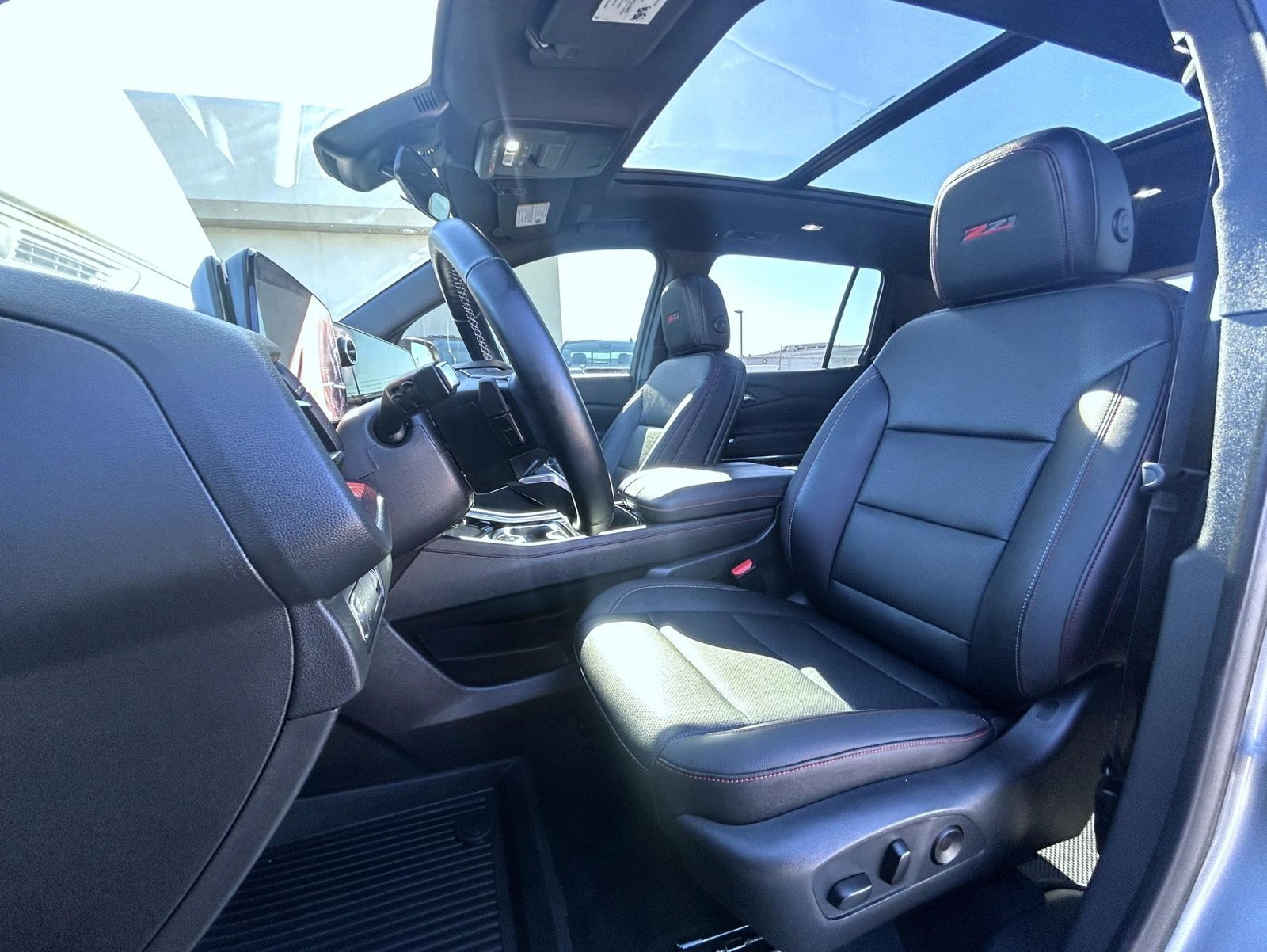 2025 Chevrolet Traverse Z71 - Photo 11