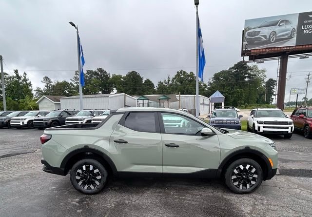 New 2026 Green Hyundai SE FWD image 2