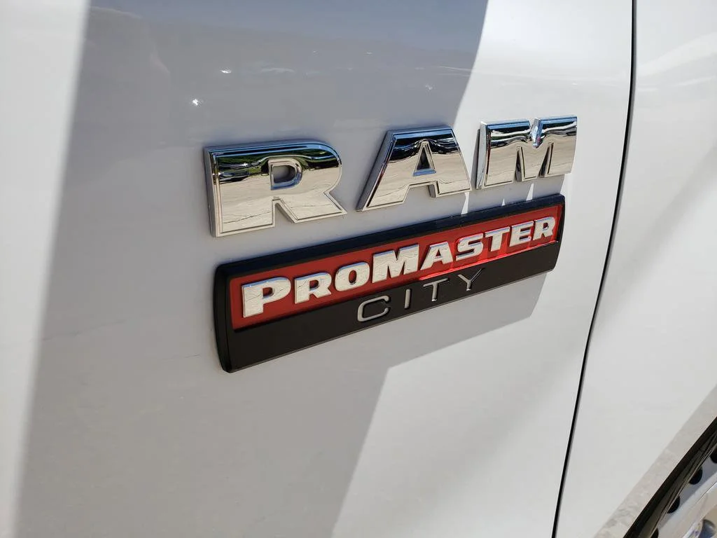 Used 2022 Bright White Ram Tradesman image 12