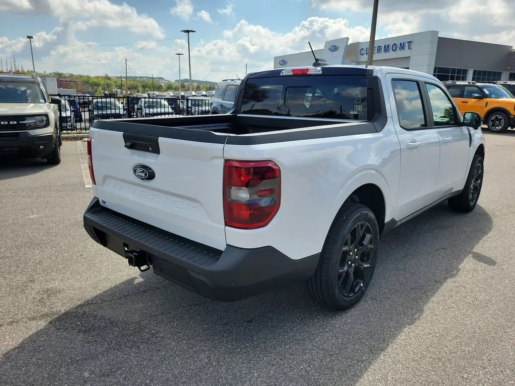 New 2026 Oxford White Ford Lariat® image 5