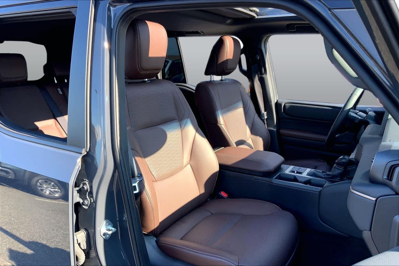 2025 Toyota Land Cruiser Base - Photo 8
