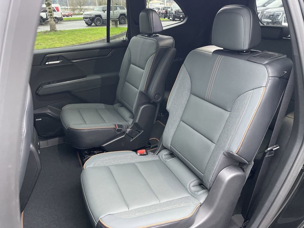 2026 GMC Acadia AT4 - Photo 25
