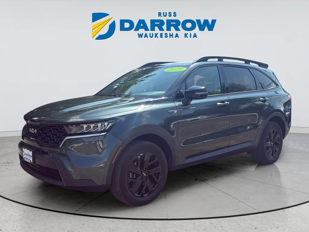 Used 2023 Green Kia X-Line S image 1