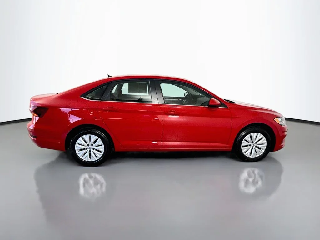 Used 2019 Tornado Red Volkswagen S image 14