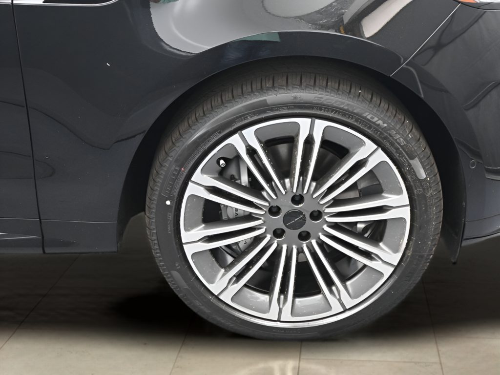 New 2026  Land Rover Dynamic SE image 11