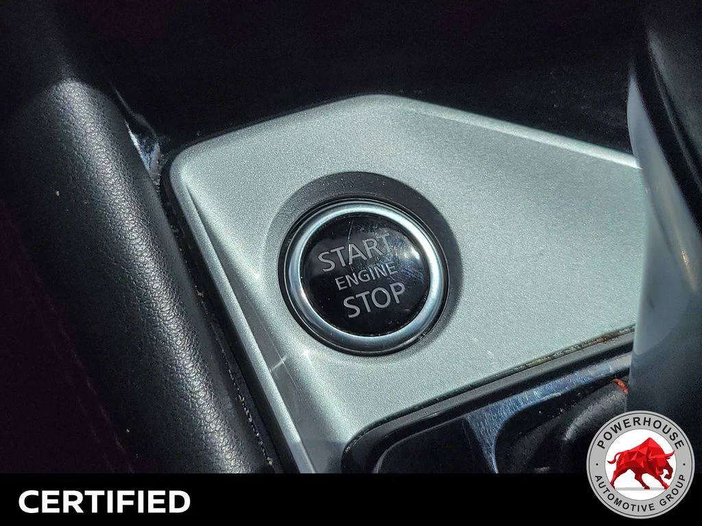 Used 2023 White Nissan 2.5 SR image 34