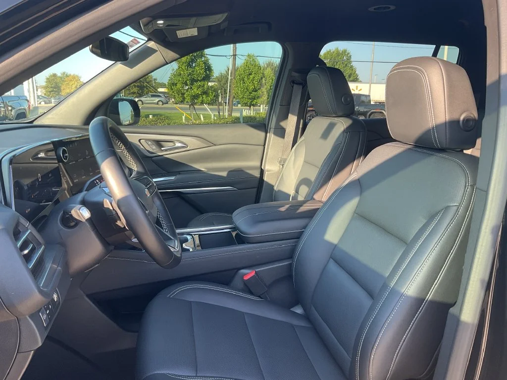Used 2026 Black Chevrolet LT image 13