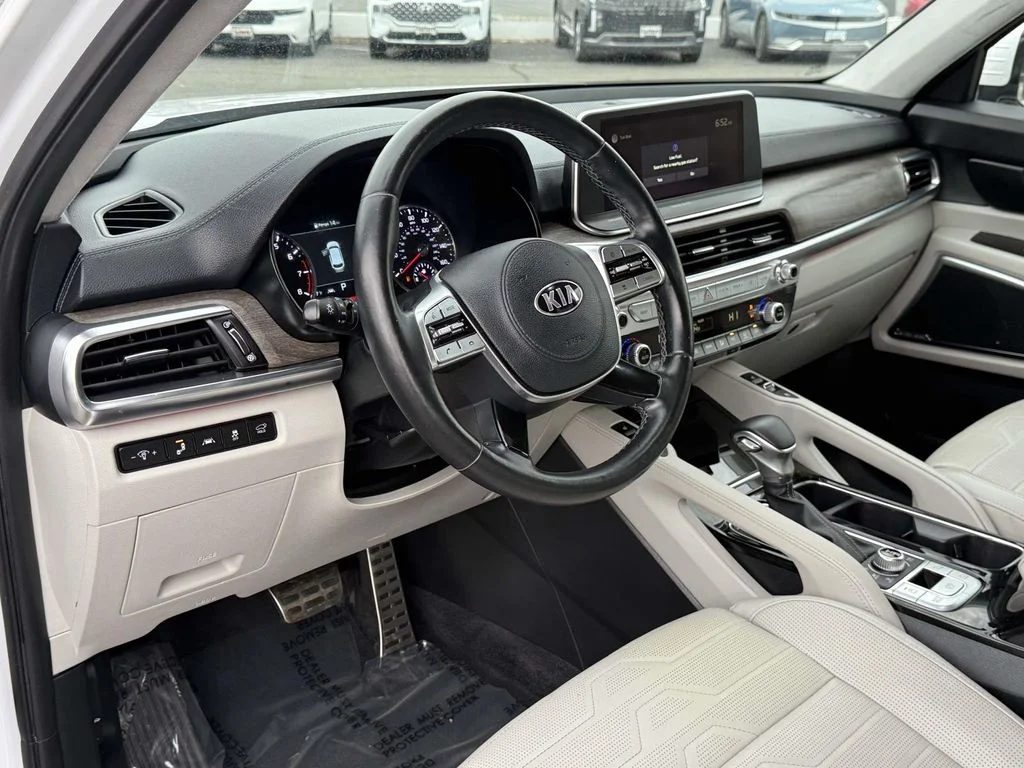 Used 2021 White Kia SX image 2