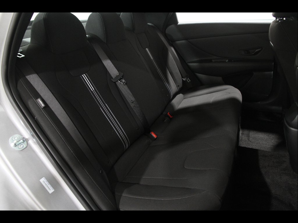 Used 2025 Fluid Metal Metallic Hyundai SEL Sport image 16