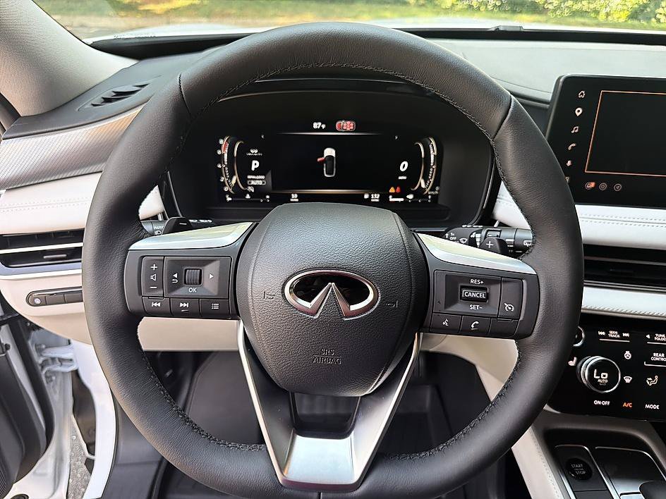 New 2027 Radiant White INFINITI PURE image 14