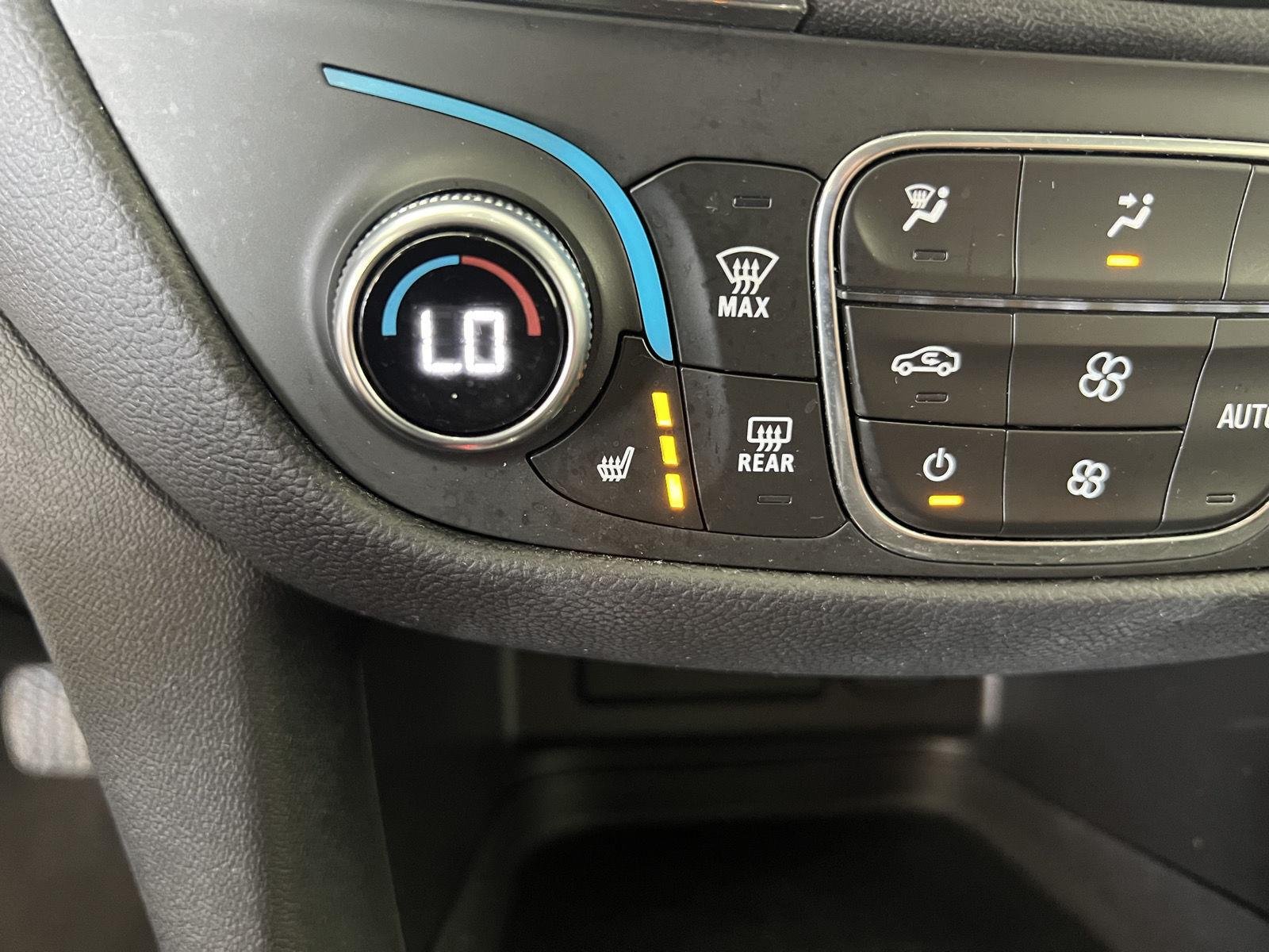 Used 2024 Summit White Chevrolet LT image 17