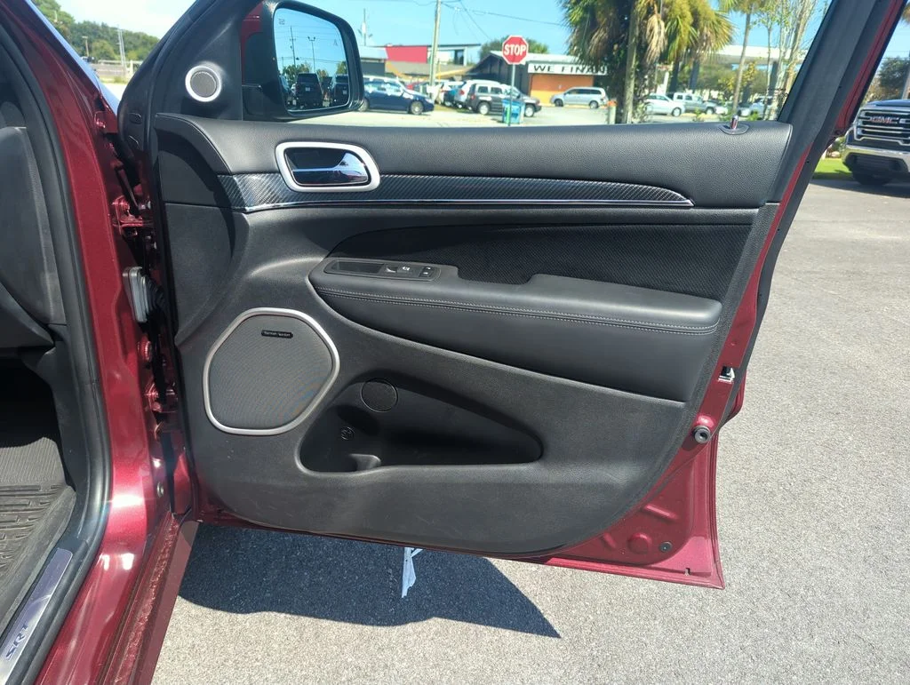 Used 2019 Red Jeep SRT image 31