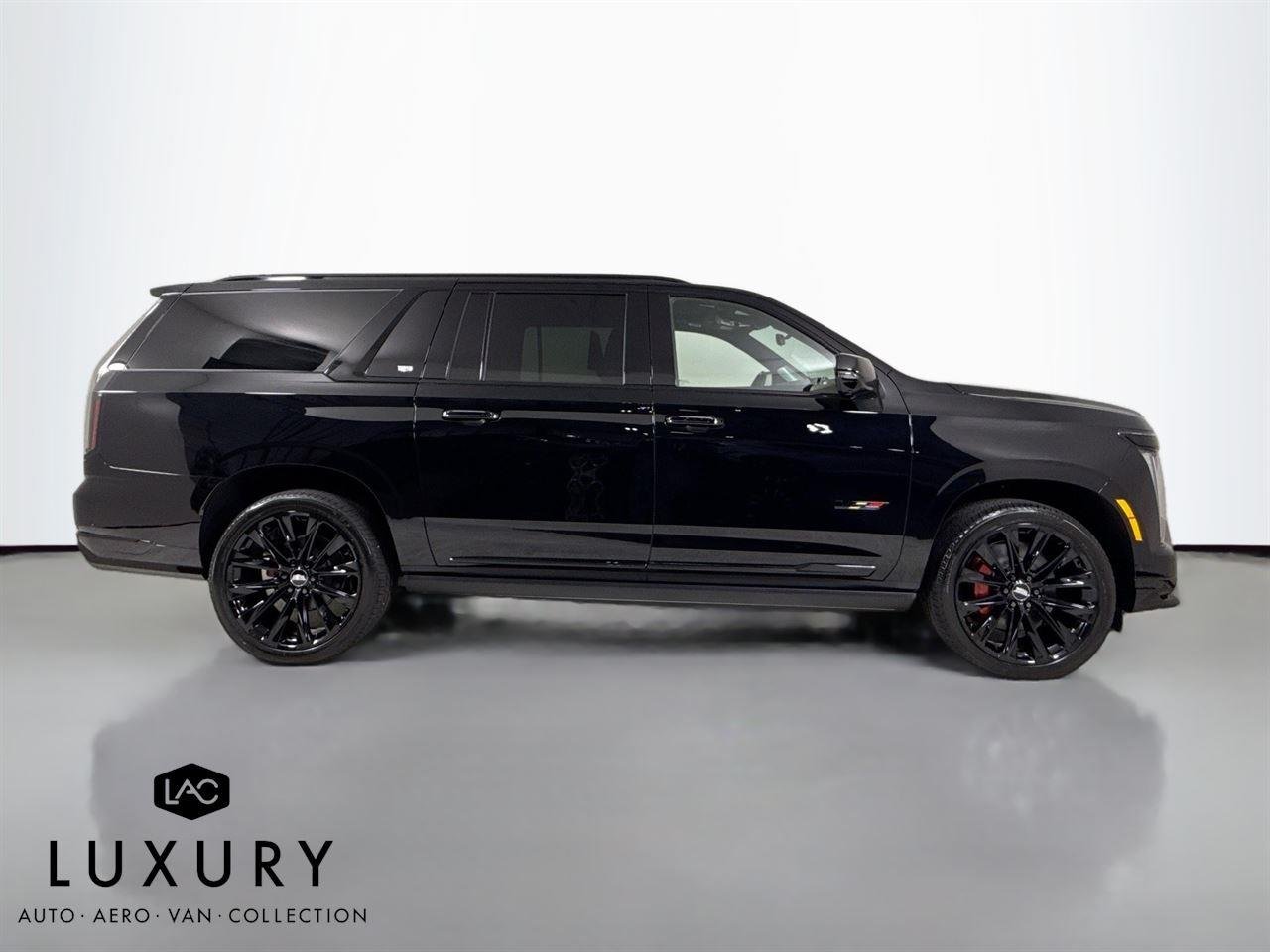 2025 Cadillac Escalade ESV V-Series photo 3