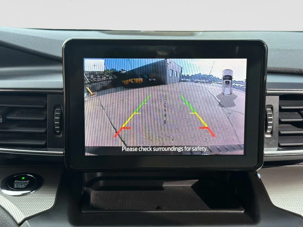 Used 2020 Black Ford XLT image 25