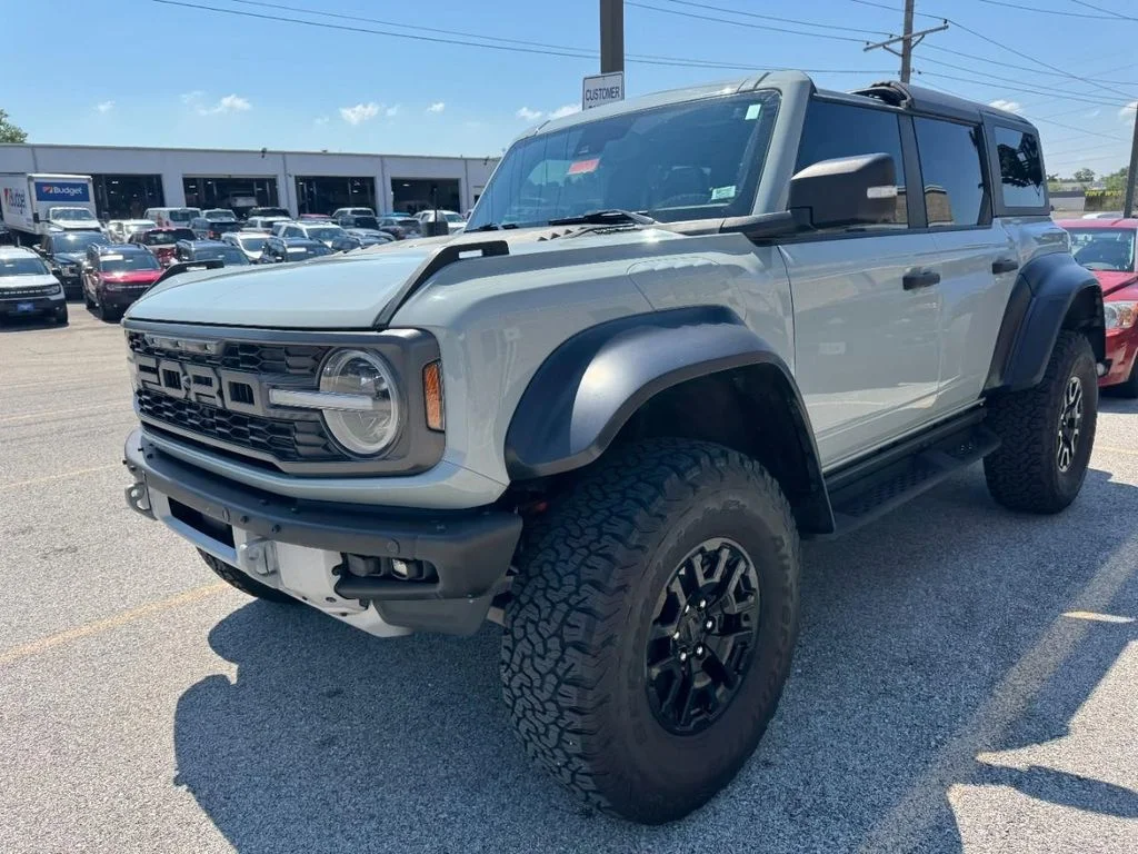 Used 2023 Cactus Green / Gray Ford Raptor image 6