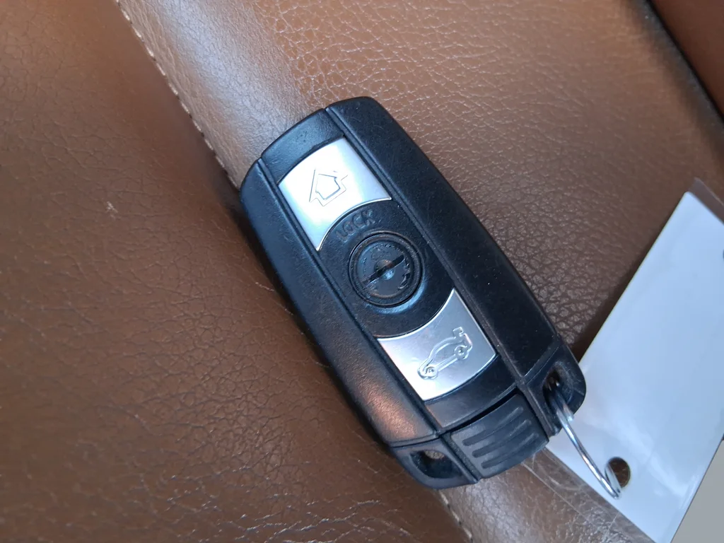 Used 2013 Blue BMW xDrive35i image 10