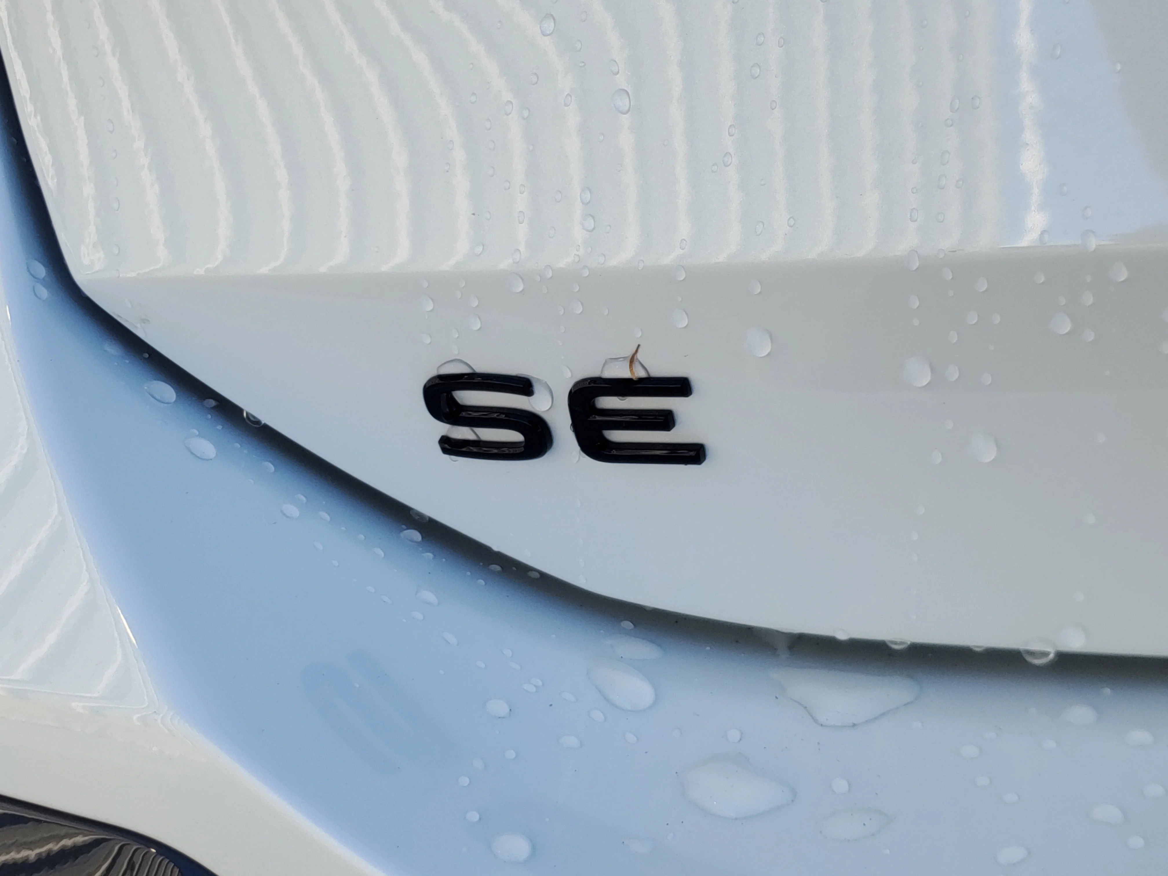 New 2026 White Volkswagen SE R-Line Black image 5