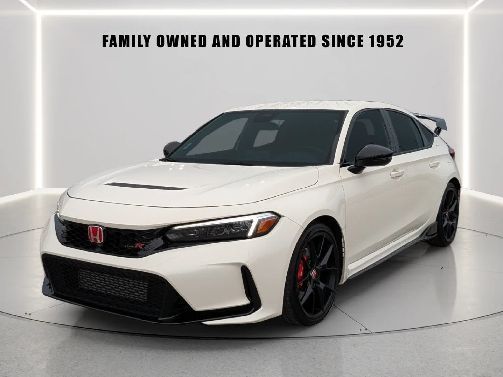 Used 2025 White Honda  image 2