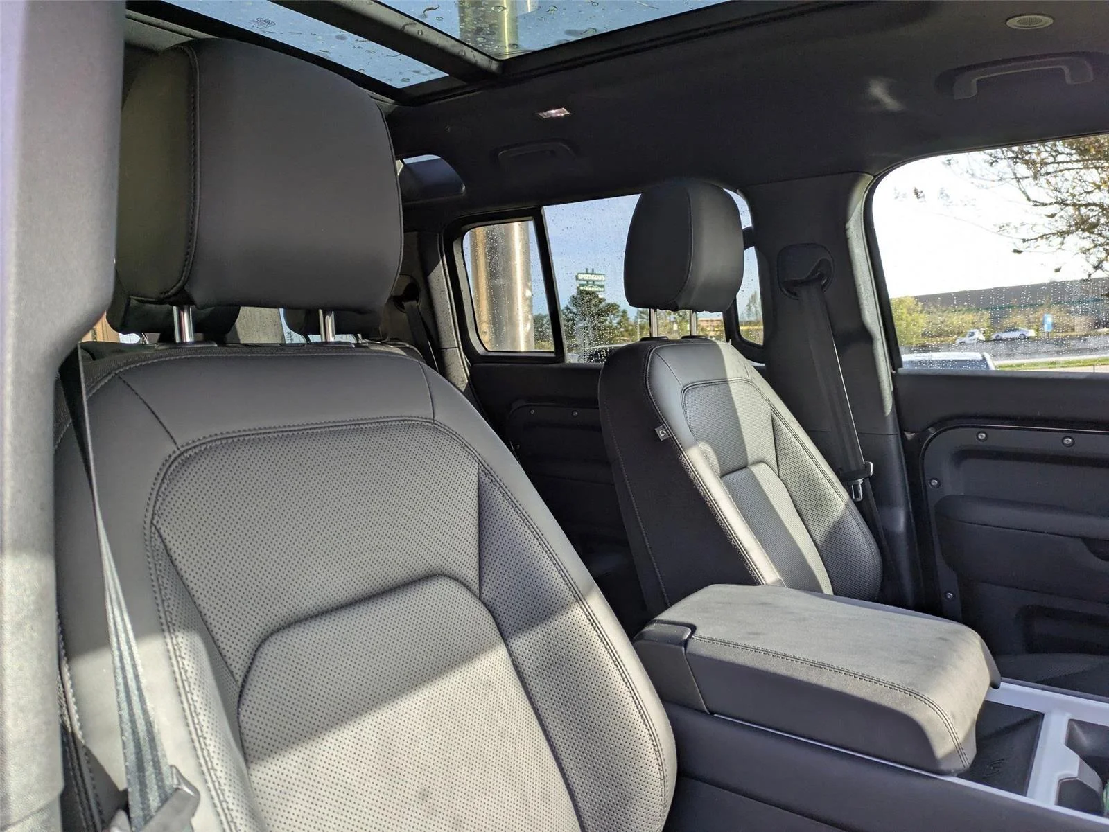 Certified Used 2025 Santorini Black Metallic Land Rover S image 36