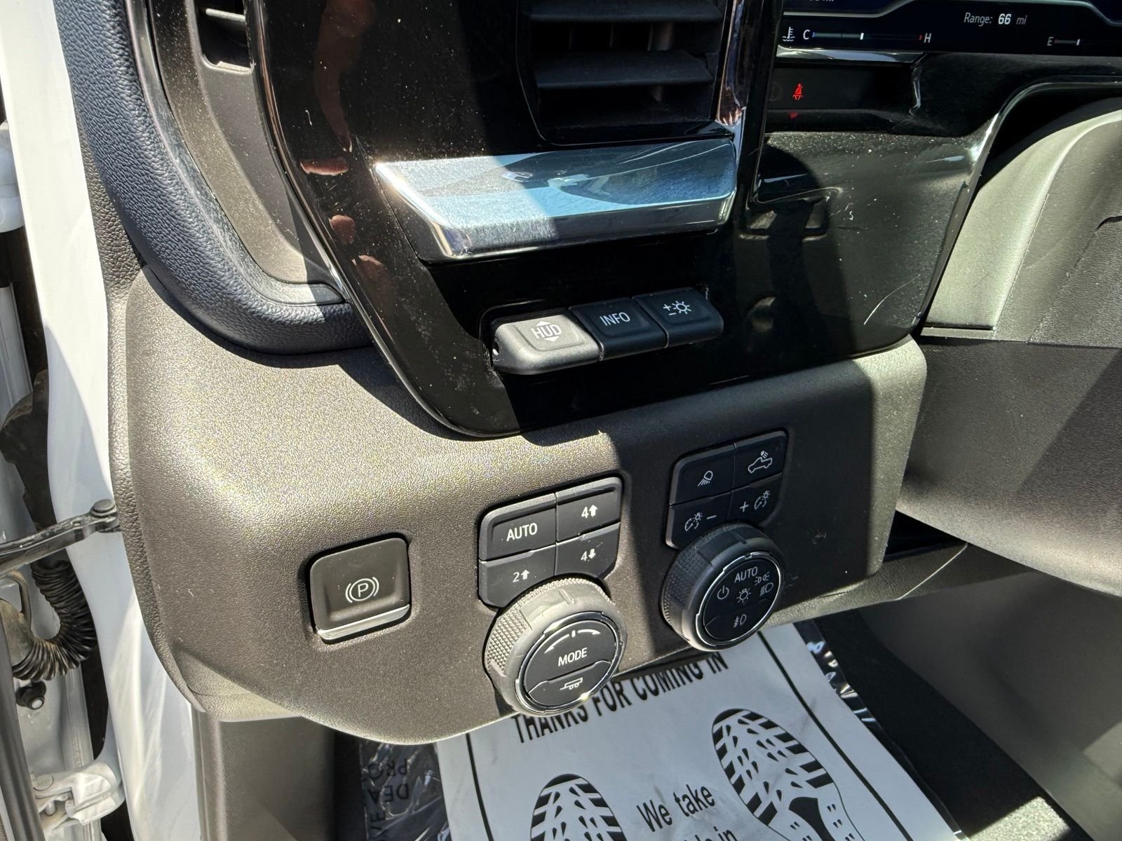 2023 Chevrolet Silverado 1500 High Country - Photo 17
