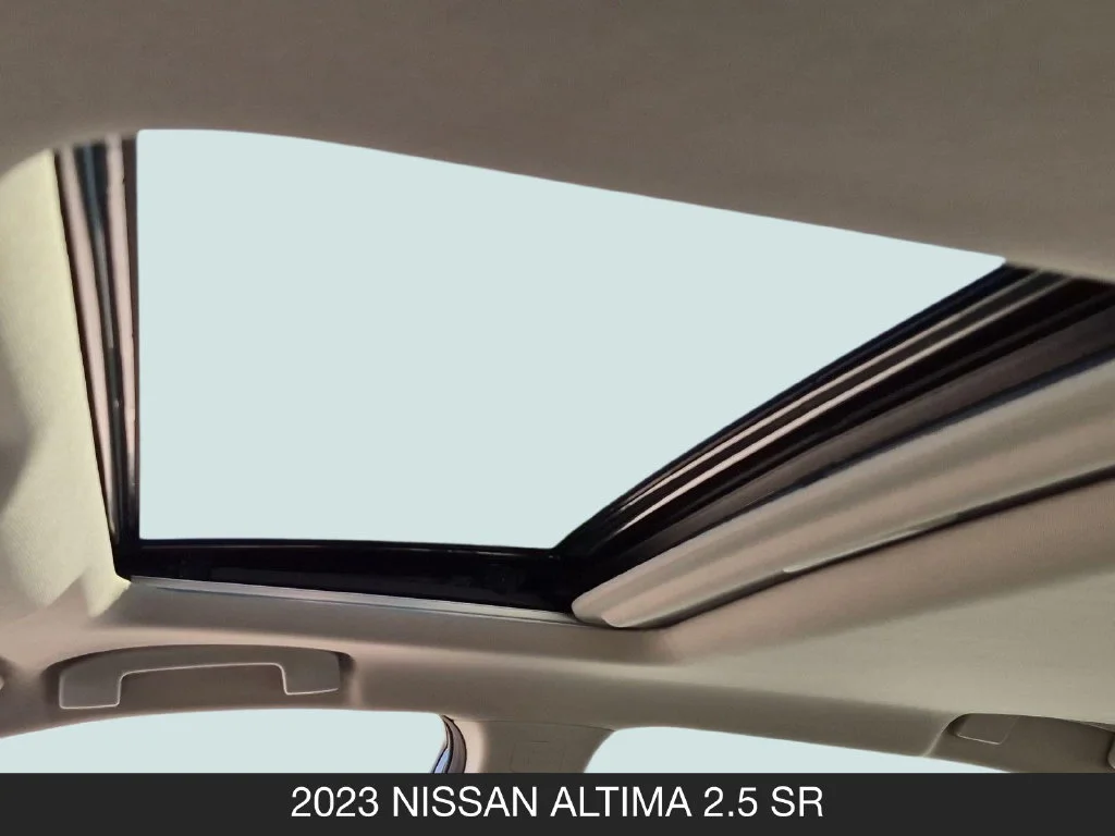 Used 2023 Black Nissan 2.5 SR image 16
