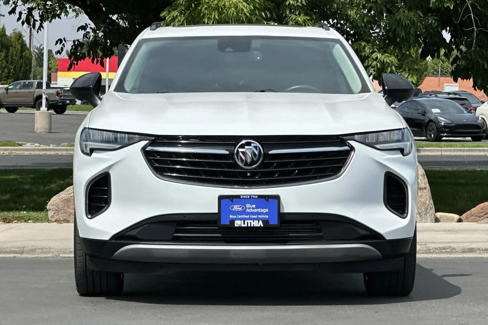 Certified Used 2022 Summit White Buick Essence image 10