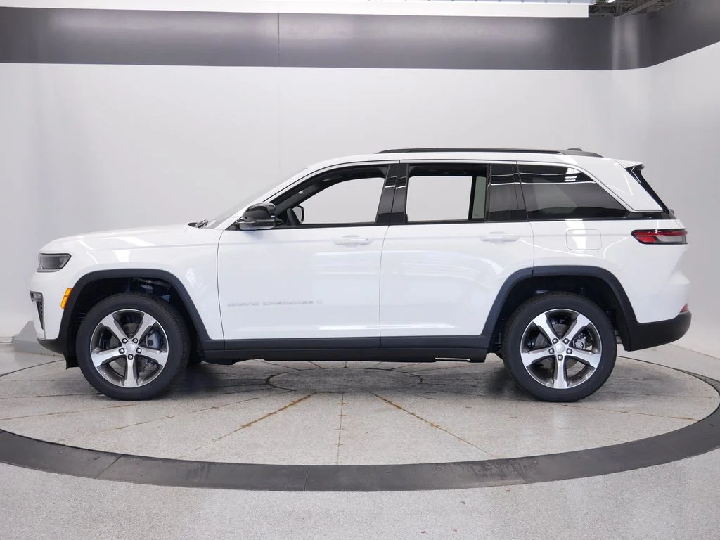 New 2026 Bright White Clearcoat Jeep Limited image 2