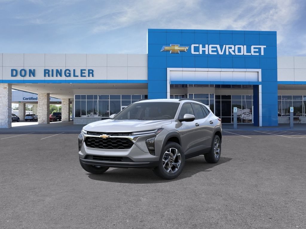 2026 Chevrolet Trax LT - Photo 8