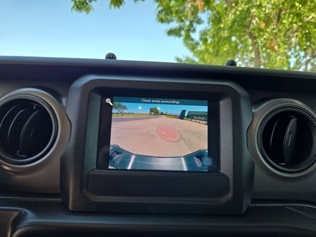 Used 2022 Gray Jeep Sport image 19