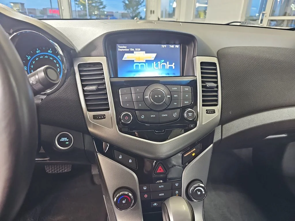 Used 2014 Red Chevrolet LTZ image 25