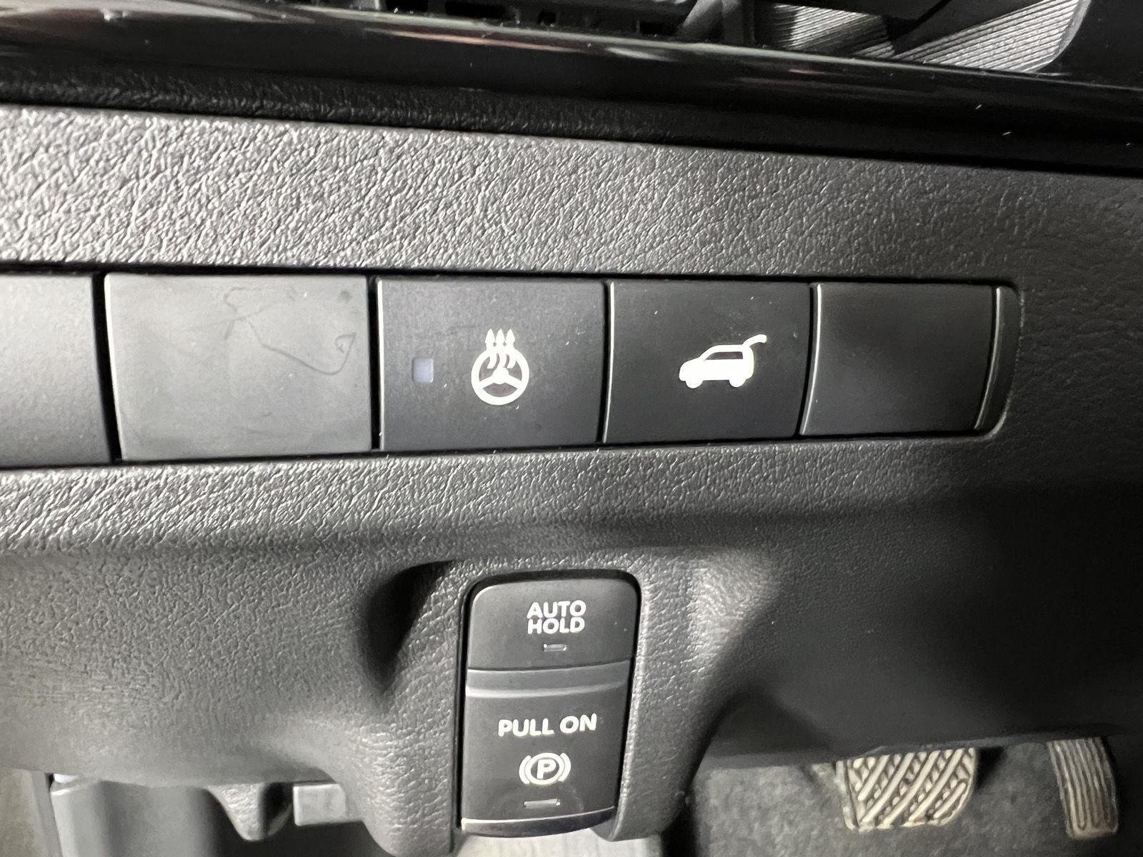 Certified Used 2025 Gun Metallic Nissan SL image 15