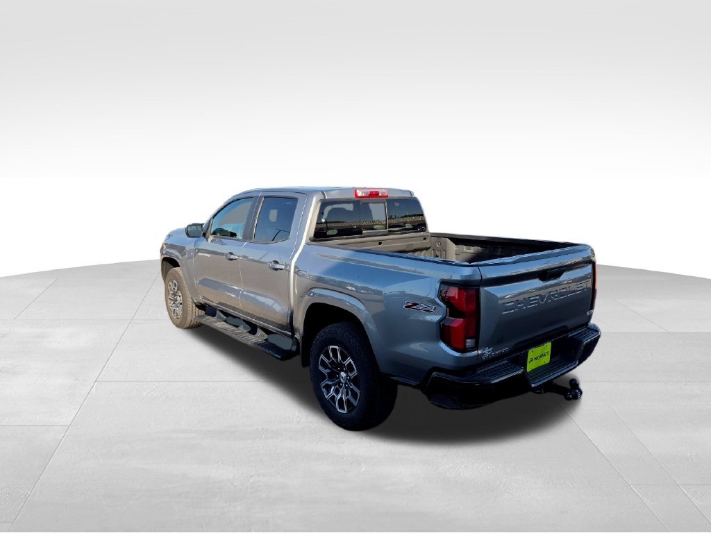 Used 2023 Gray Chevrolet Z71 image 4