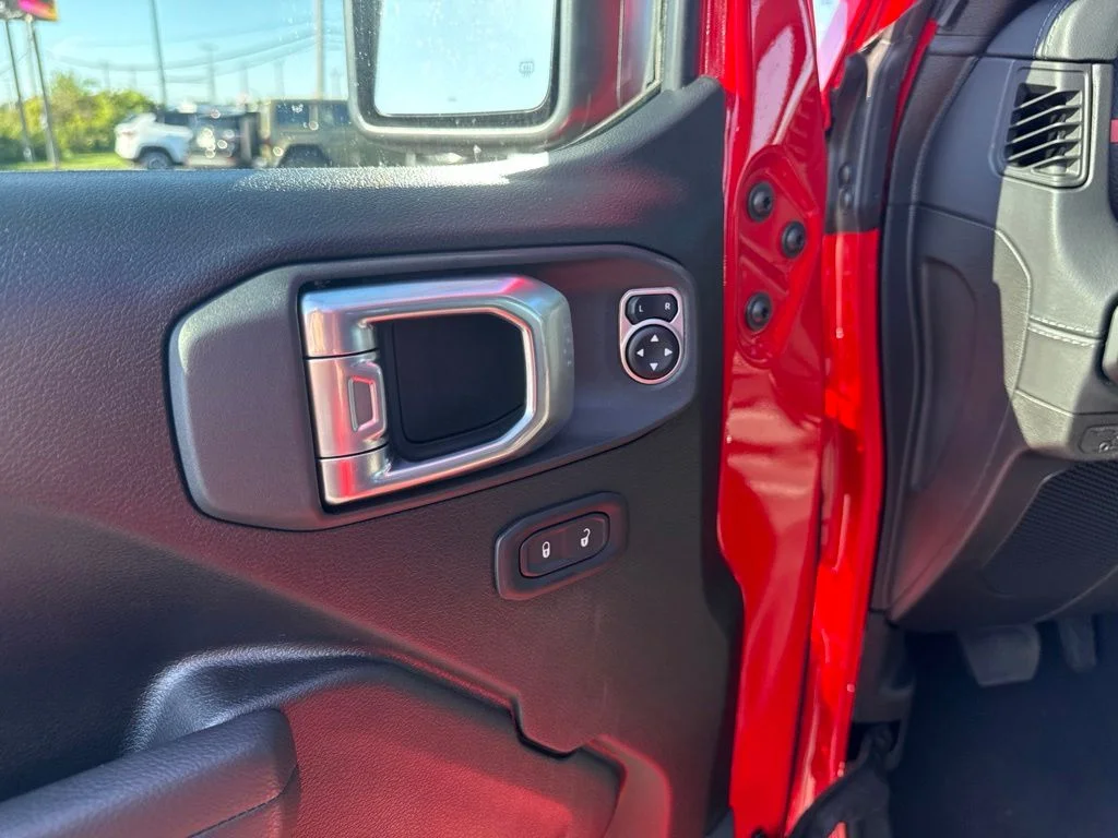 New 2027 Firecracker Red Clearcoat Jeep Rubicon image 19