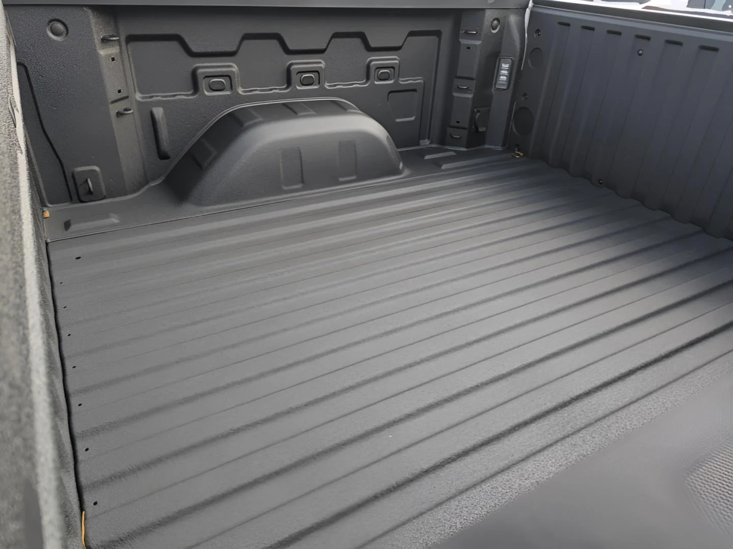 New 2026 Summit White GMC Elevation image 28