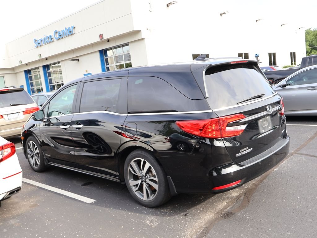 Used 2023 Black Honda Touring image 4