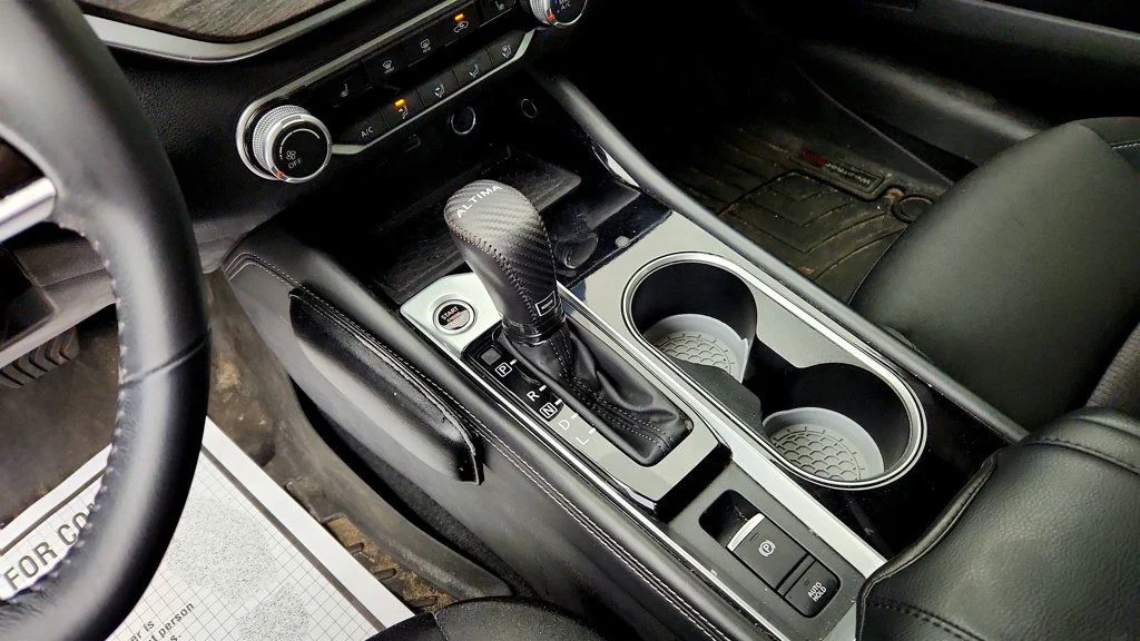 Used 2023 Super Black Nissan 2.5 SV Sedan w/ Moonroof, ProPILOT Assist & 12.3-Inch Touchscree image 16