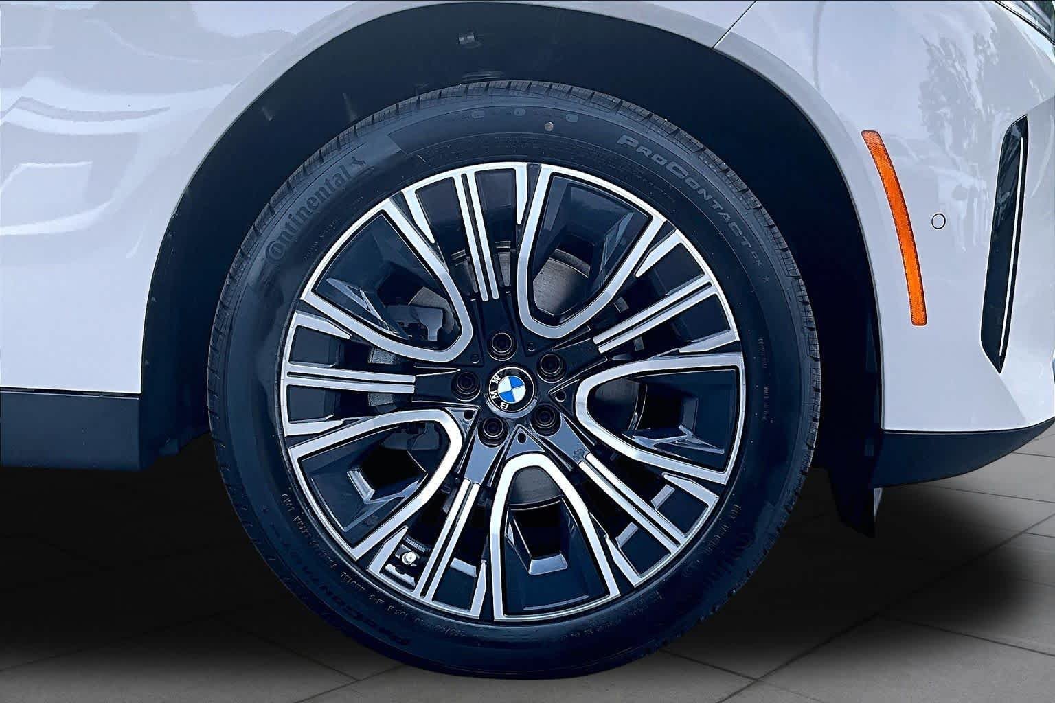 New 2026 Dune Grey Metallic BMW 30 xDrive image 11