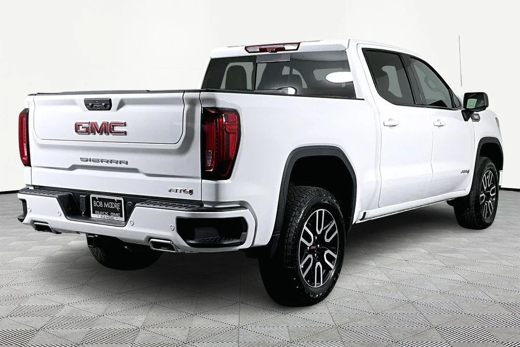 Used 2026 White GMC AT4 image 6