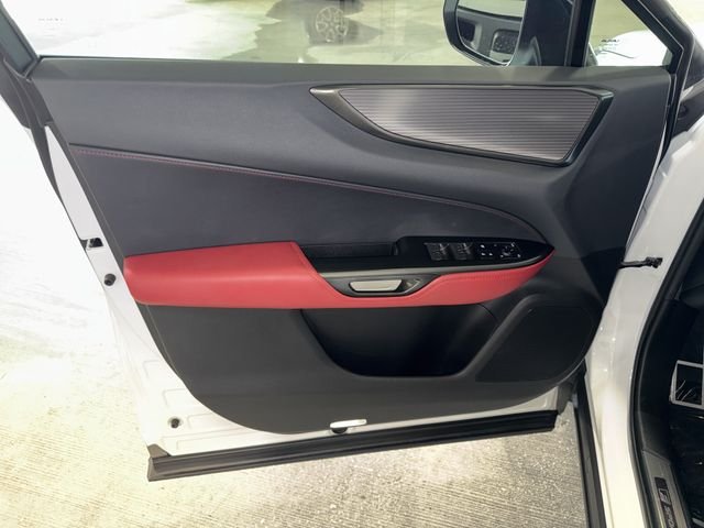 Used 2023 Ultra White Lexus 350 F SPORT Handling image 17