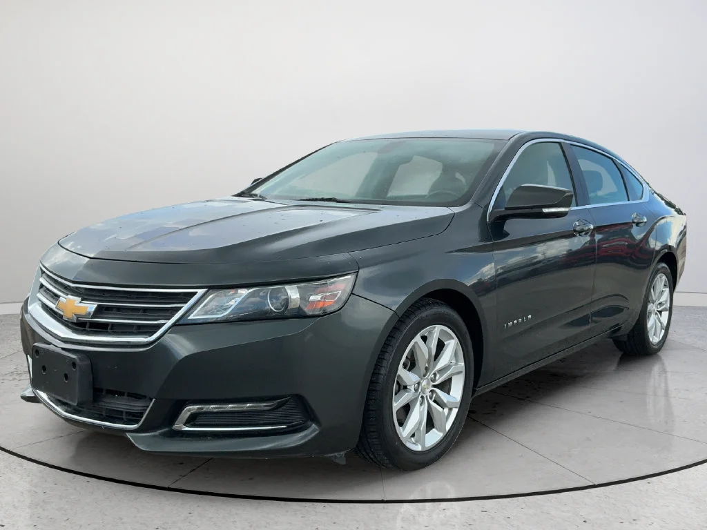 Used 2019 NIGHTFALL GRAY METALLIC Chevrolet LT image 3
