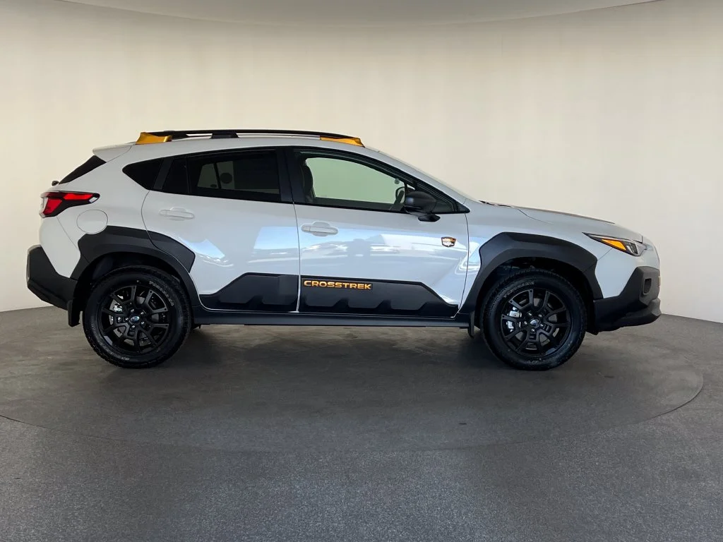 New 2026 CRYSTAL WHITE PEARL Subaru Wilderness image 2