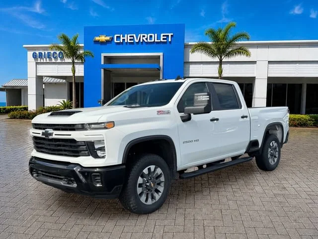 New 2026 Summit White Chevrolet Custom image 3
