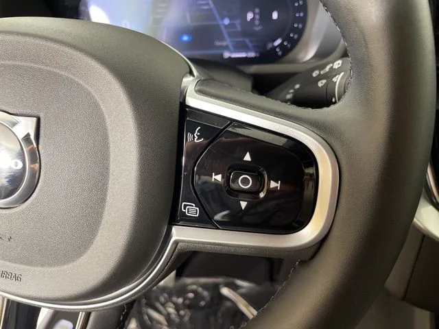 2026 Volvo XC90 Plus - Photo 21