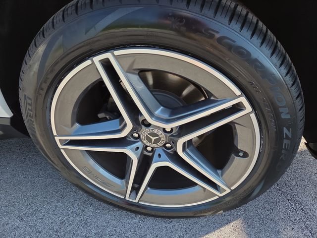 Certified Used 2024 White Mercedes-Benz GLS 450 image 33