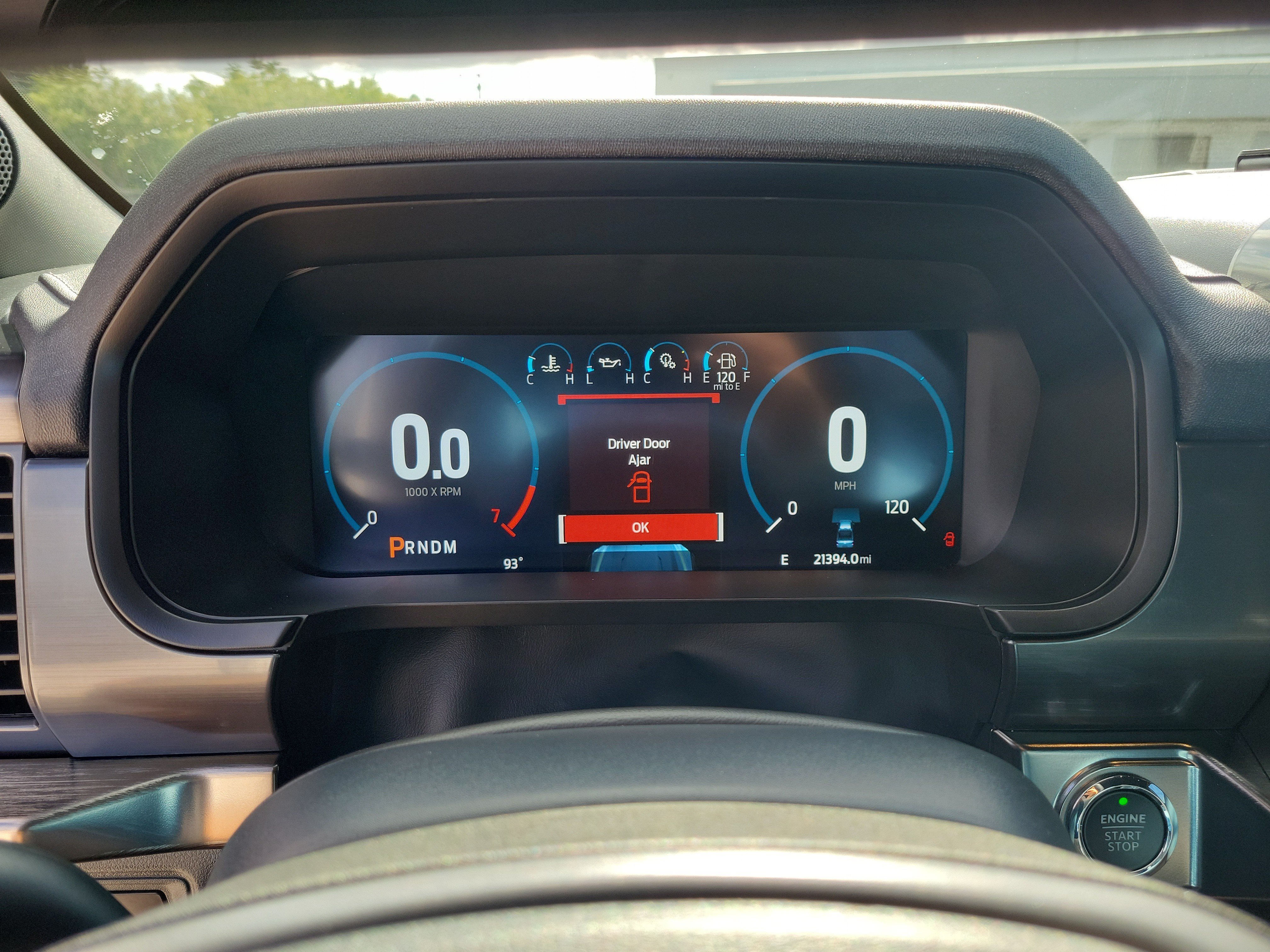 Used 2023 White Metallic Ford LARIAT image 24