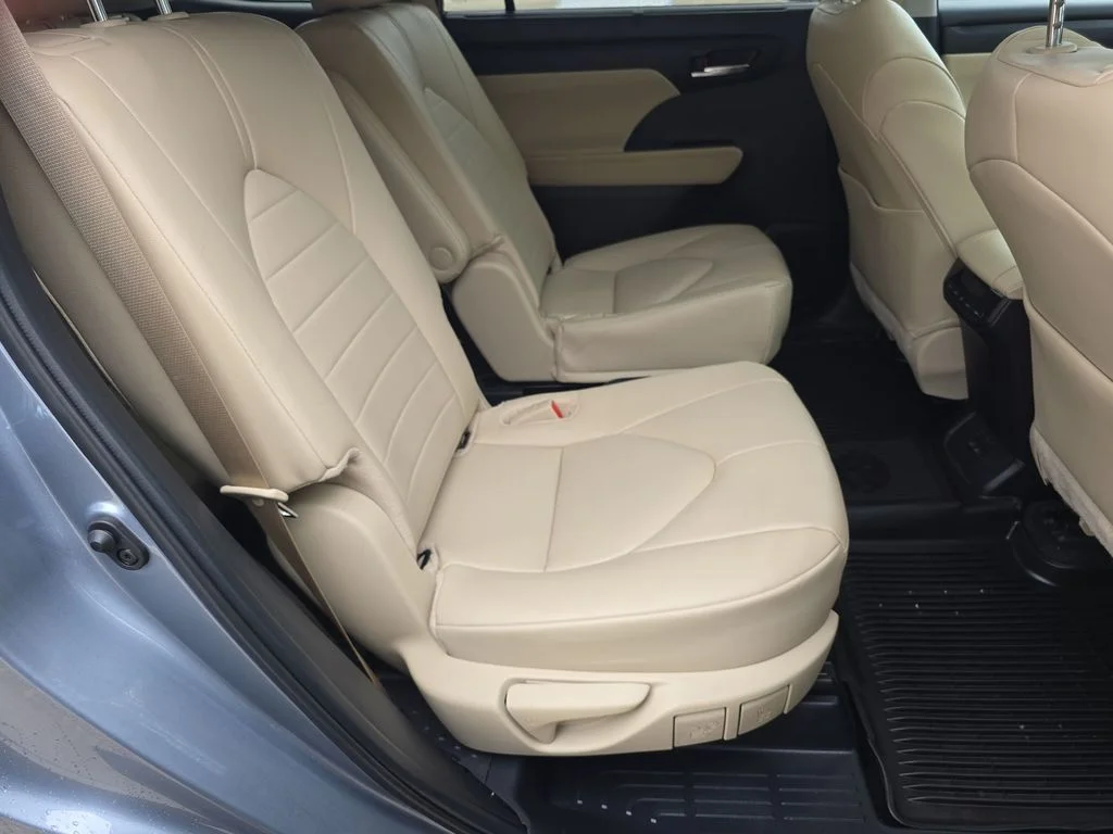 Used 2024  Toyota XLE image 37